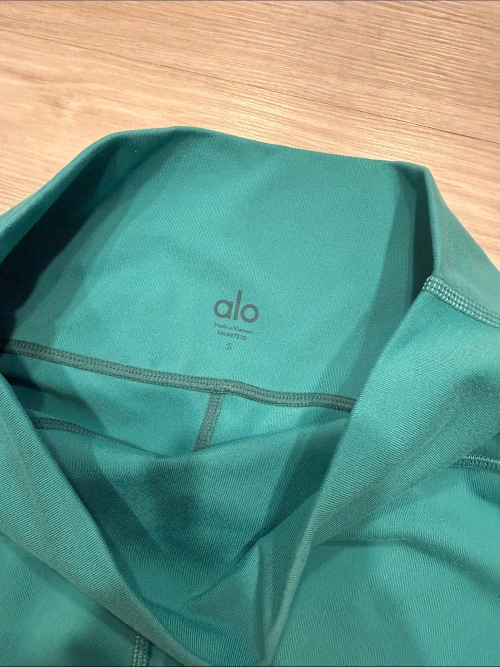 ALO Yoga High-Rise Teal Green Athletic Bike Shorts